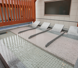 Recliner bath (Haku)